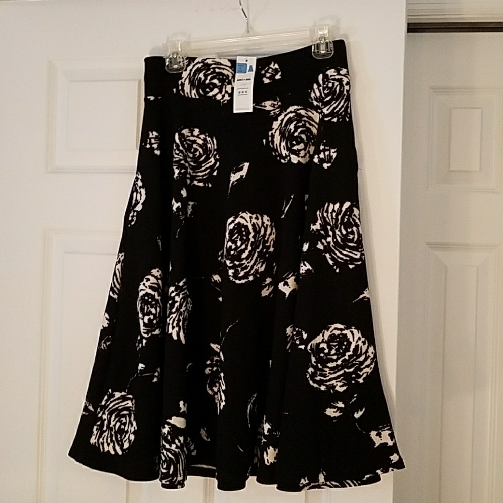 Midi skirt with pockets